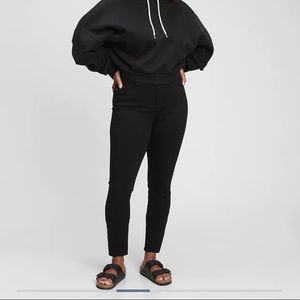 Gap True Skinny Jeans